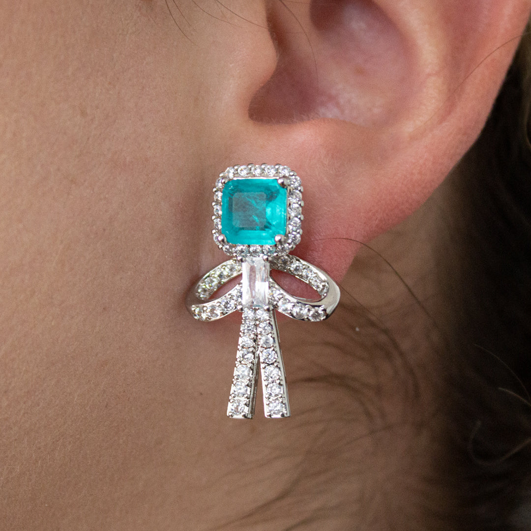 Aretes niño con trumalina paraíba