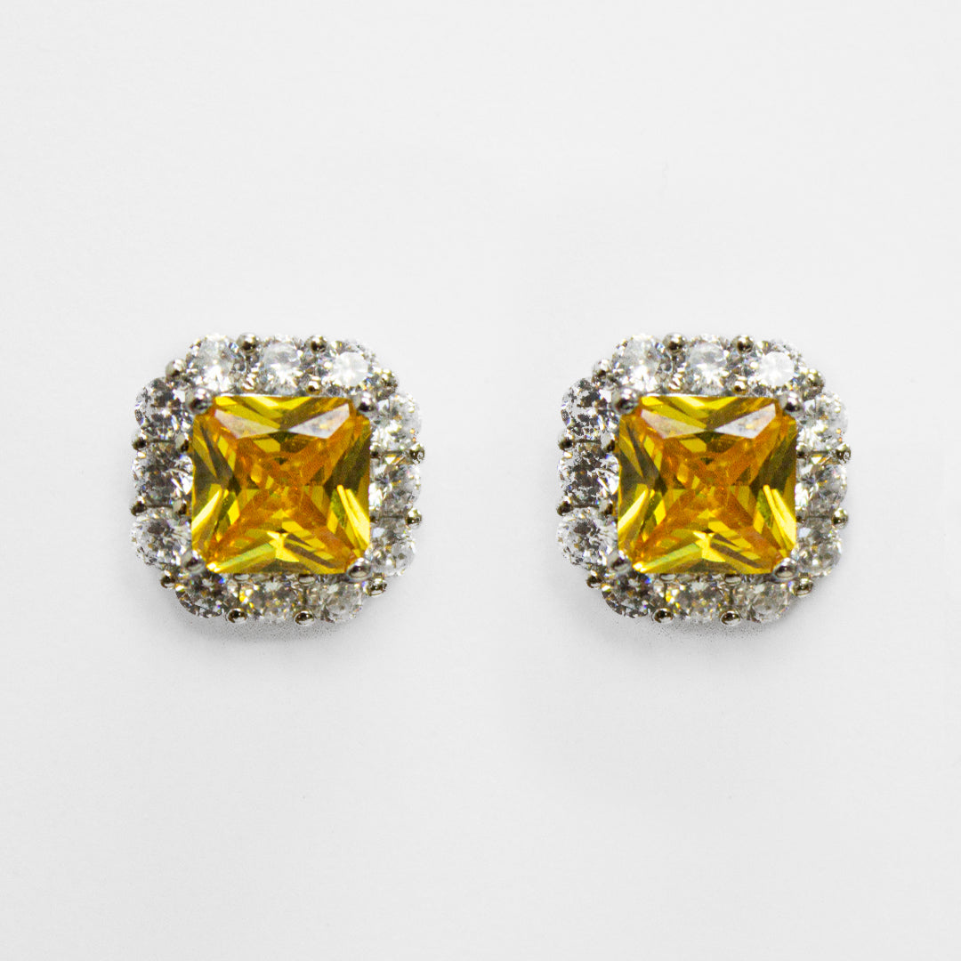 Studs con topacio amarillo