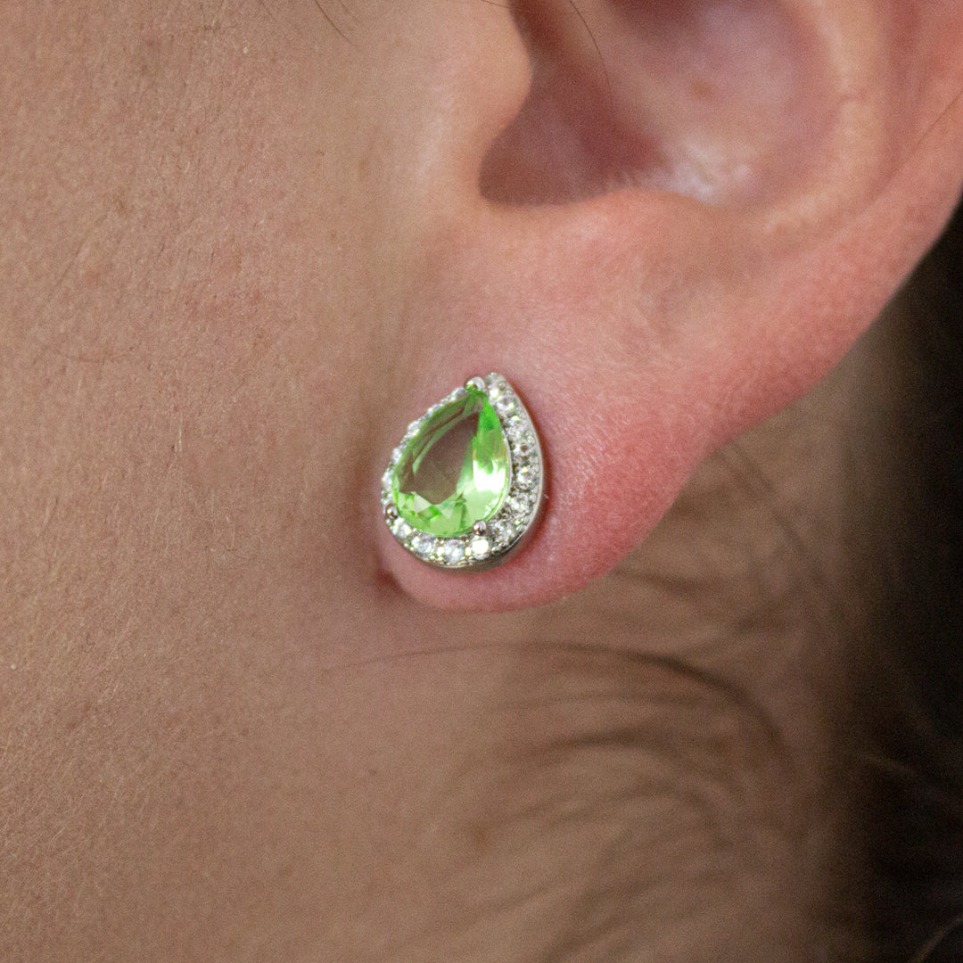 Arete de gota con alexandrita